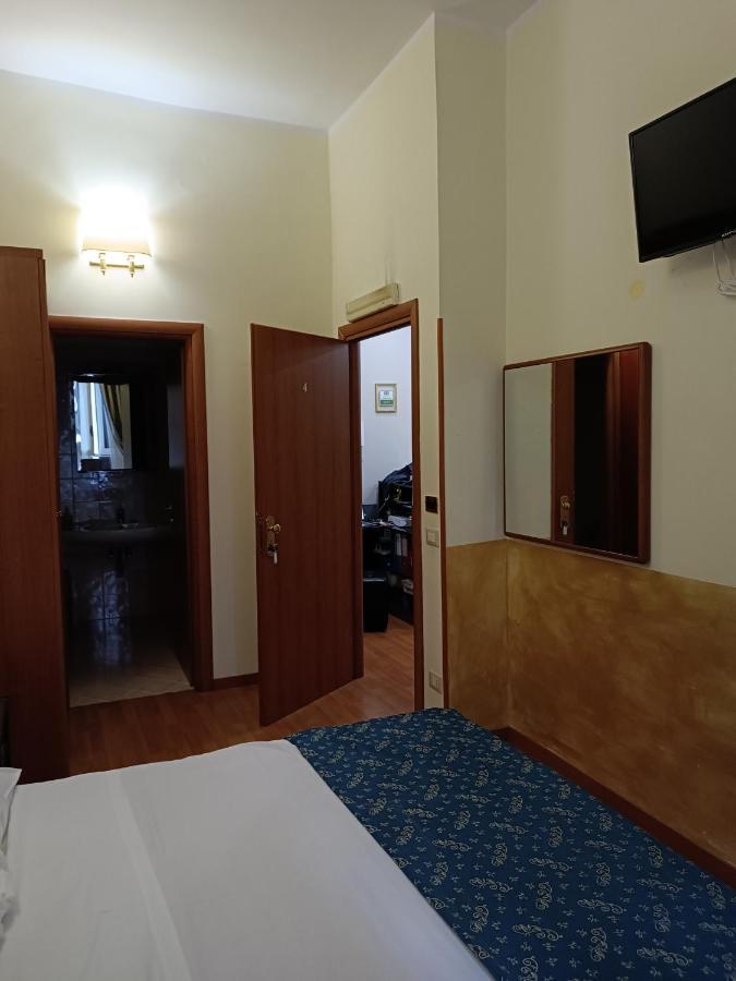 Opera Italian Suite Rom Exterior foto